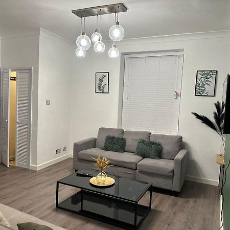 Amazing 2 Bedrooms House Bridgend  Eksteriør bilde