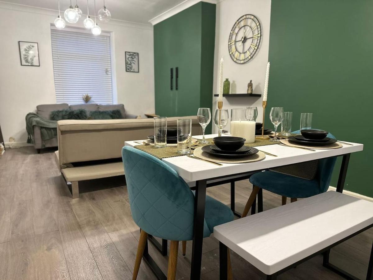 Amazing 2 Bedrooms House Bridgend  Eksteriør bilde