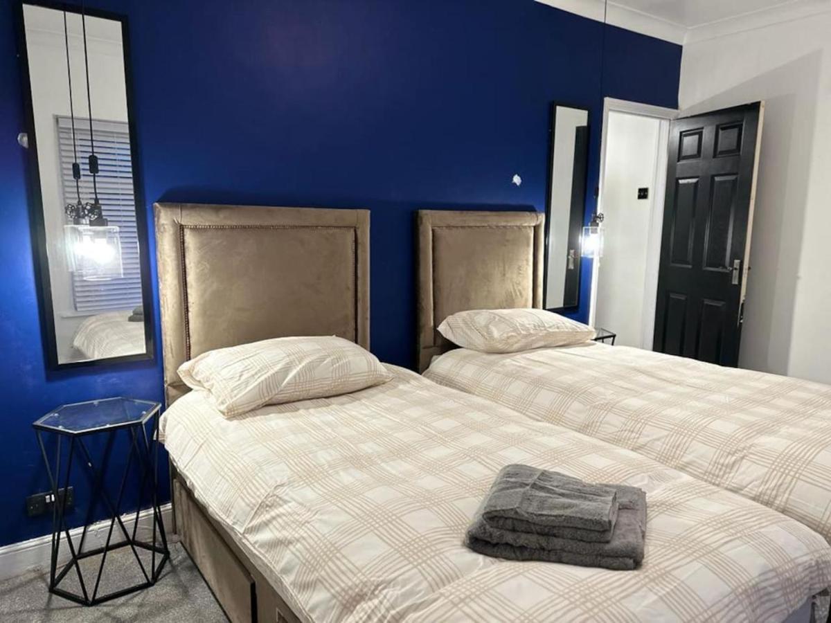 Amazing 2 Bedrooms House Bridgend  Eksteriør bilde