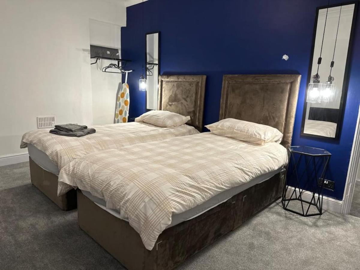 Amazing 2 Bedrooms House Bridgend  Eksteriør bilde