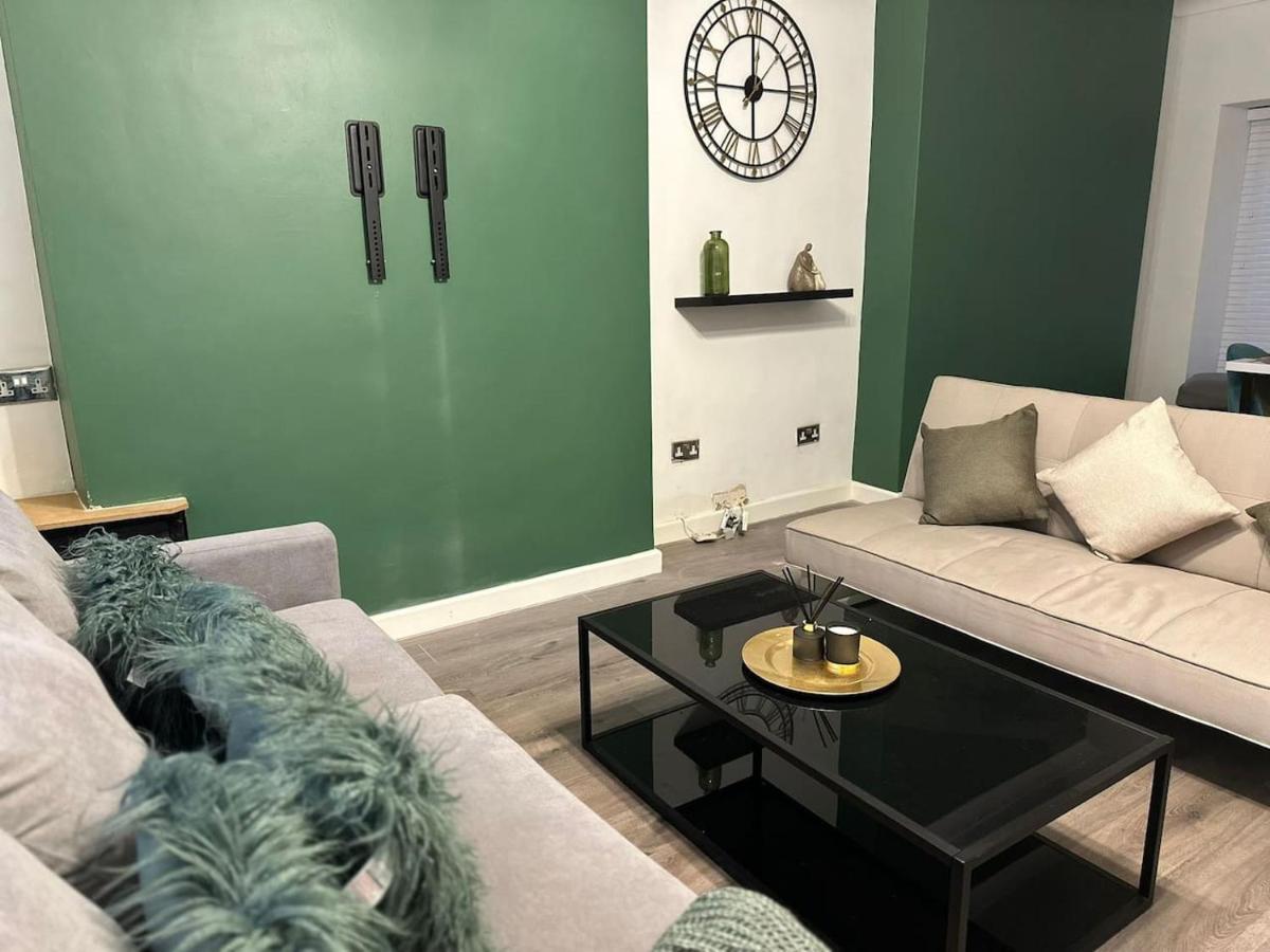 Amazing 2 Bedrooms House Bridgend  Eksteriør bilde