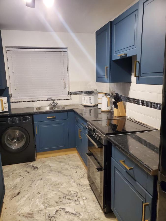 Amazing 2 Bedrooms House Bridgend  Eksteriør bilde